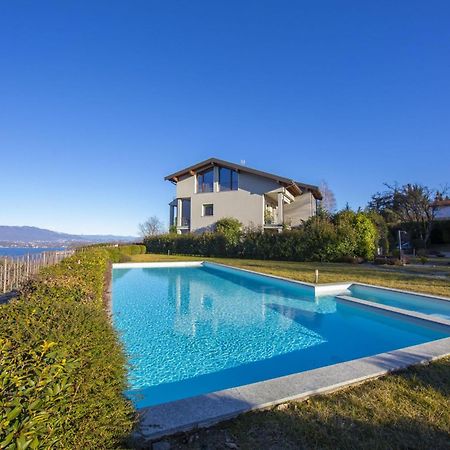Suite On The Lake - Happy Rentals Meina Εξωτερικό φωτογραφία